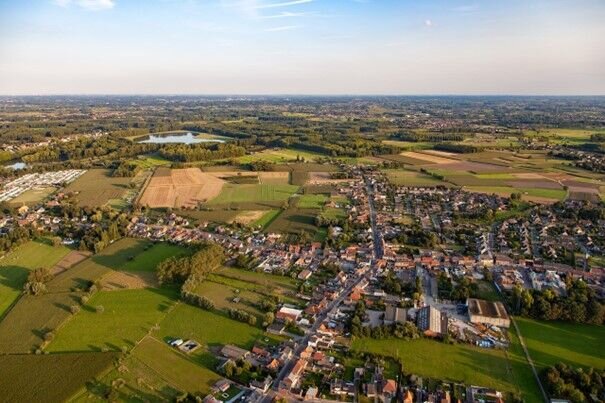 luchtfoto van dorp